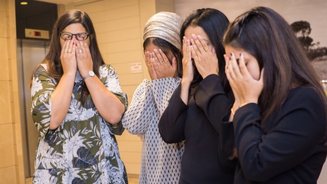 Tradisi Yahudi: Menampar Anak Perempuan saat Haid Pertama! (667194)