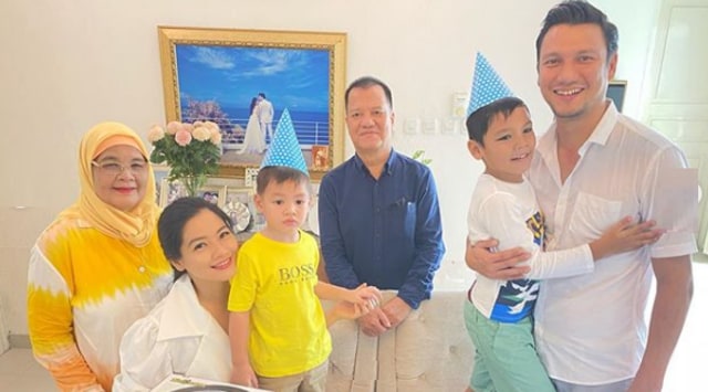7 Potret Perayaan Ulang Tahun Juna, Putra Titi Kamal dan Christian Sugiono (108575)