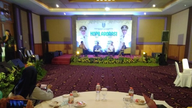 Diskusi dan pertemuan yang bertajuk 'Kopilaborasi'  yang digelar Dinas Kominfo Provinsi Jawa Timur, di Bojonegoro. Selasa (17/11/2020) 