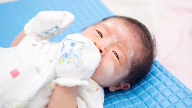 Bolehkah Wajah Bayi Diberi Bedak? (12042)