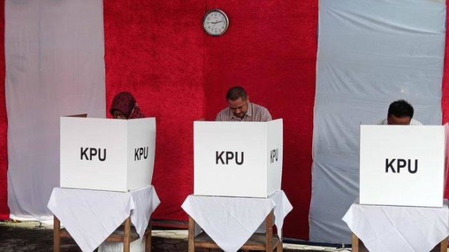 Pemilu Indonesia vs Pemilu Amerika Serikat: Penentuan Negara Demokrasi Terbesar (106045)