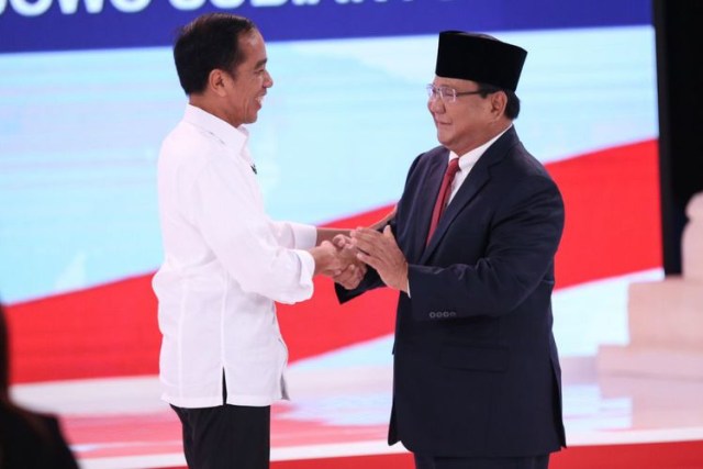 Pemilu Indonesia vs Pemilu Amerika Serikat: Penentuan Negara Demokrasi Terbesar (106046)
