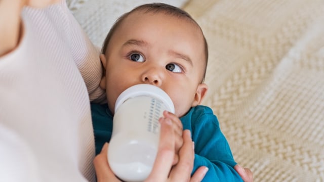 Porsi Susu Formula untuk Bayi (87272)