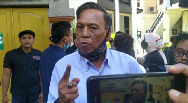 Ayah Jerinx Hormati Putusan Hakim, Bobby SID Masih Syok (302750)