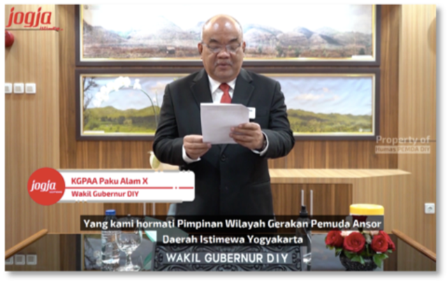 Wakil Gubernur DIY, KGPAA Paku Alam X saat memberikan sambutan misi kemanusiaan pembagian 5 juta masker medis yang dijalankan oleh Gerakan Pemuda Ansor (GP Ansor), Kantor Staf Presiden (KSP) dan produsen es krim Aice Group di Yogyakarta, pada Kamis (19/11).