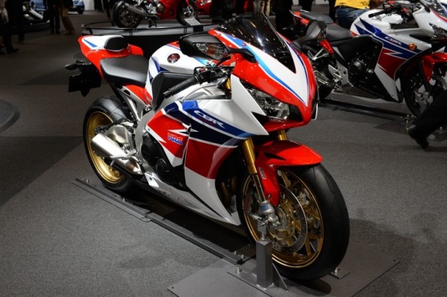 Ini Spesifikasi CBR1000RR SP Seharga Rp 699 Juta yang Ringsek Ditabrak Ayla (661984)