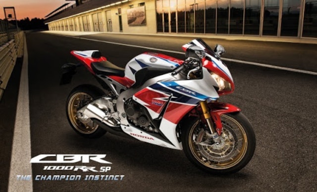 Ini Spesifikasi CBR1000RR SP Seharga Rp 699 Juta yang Ringsek Ditabrak Ayla (661985)