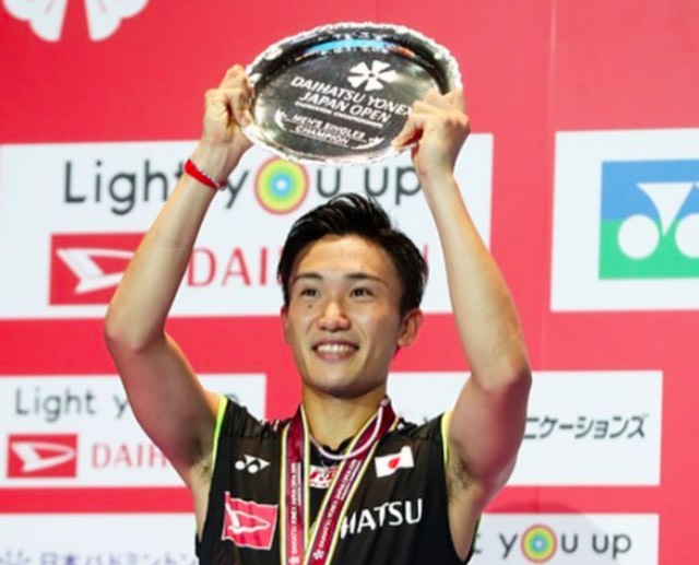 Menangi Gelar Terbanyak dalam Setahun, Kento Momota Masuk Guinness World Records (9931)