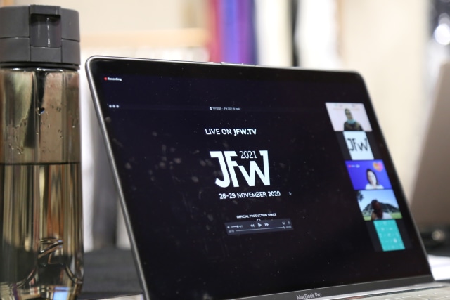 JFW 2021 Jadi Fashion Show Pertama di Indonesia yang Tayang di TikTok (113874)