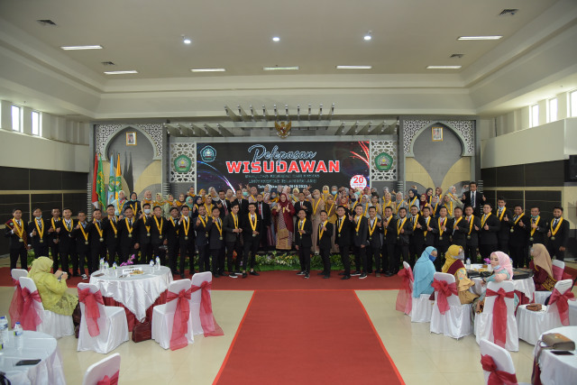 Pertama Kali, FEB Unisma Gelar Wisuda Daring dan Luring (48342)