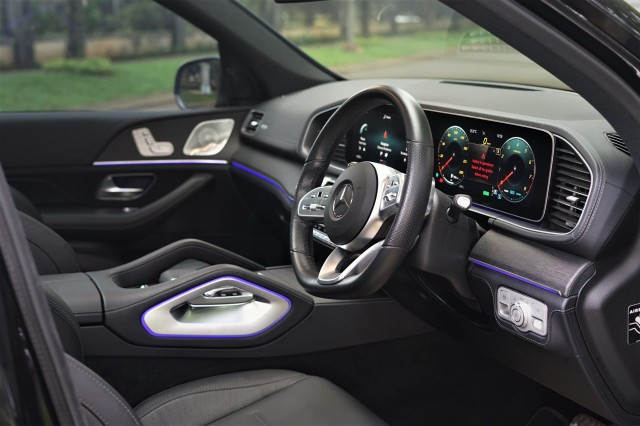 Kencan Singkat dengan SUV Premium Mercedes-Benz GLE 450 Rakitan Wanaherang (29143)