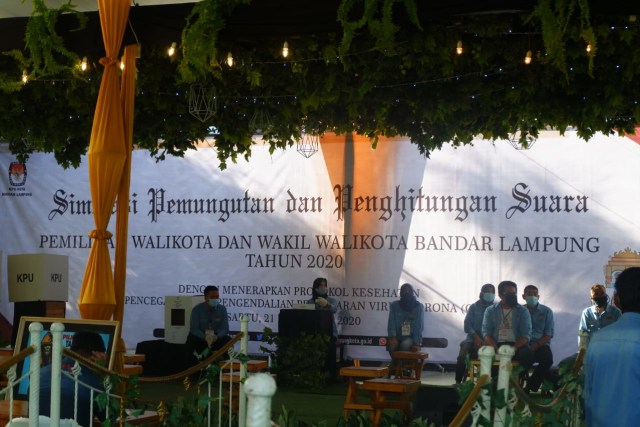 KPU Bandar Lampung Gelar Simulasi Pemungutan Suara Pilwalkot 2020 dengan Prokes (101889)