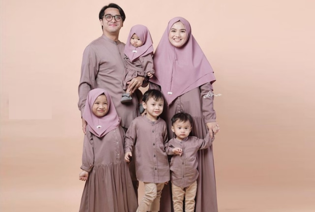 Kejutan Aneh Ricky Harun untuk Sang Istri yang Berulang Tahun (672709)