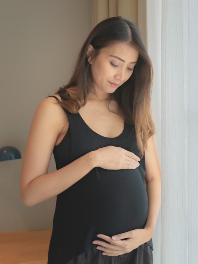 Rambut rontok jadi salah satu permasalahan ibu hamil Foto: Shutterstock