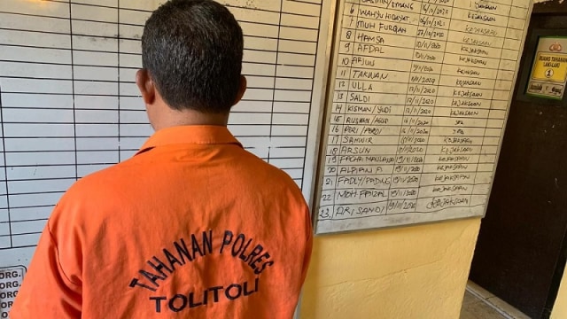 Pelaku pencabulan terhadap keponakan dan anak angkatnya diamankan Polisi Tolitoli. Foto: Istimewa