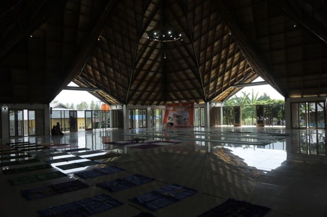 Foto: Melihat Masjid Nurul Hasanah Aceh yang Diresmikan Nova Iriansyah di Palu (660123)