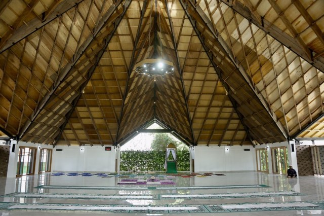 Foto: Melihat Masjid Nurul Hasanah Aceh yang Diresmikan Nova Iriansyah di Palu (660124)