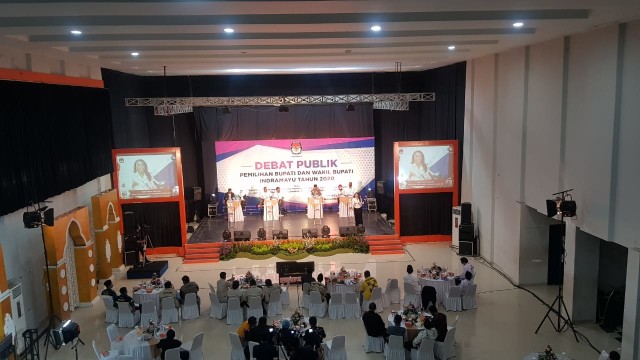 Paslon Bupati Indramayu Tawarkan Program Pemulihan Ekonomi Pasca Pandemi Corona (14999)
