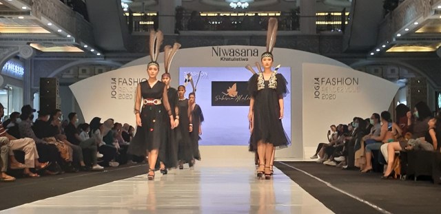 Fashion Show di Jogja Pamerkan Kekayaan Kain Nusantara (610643)