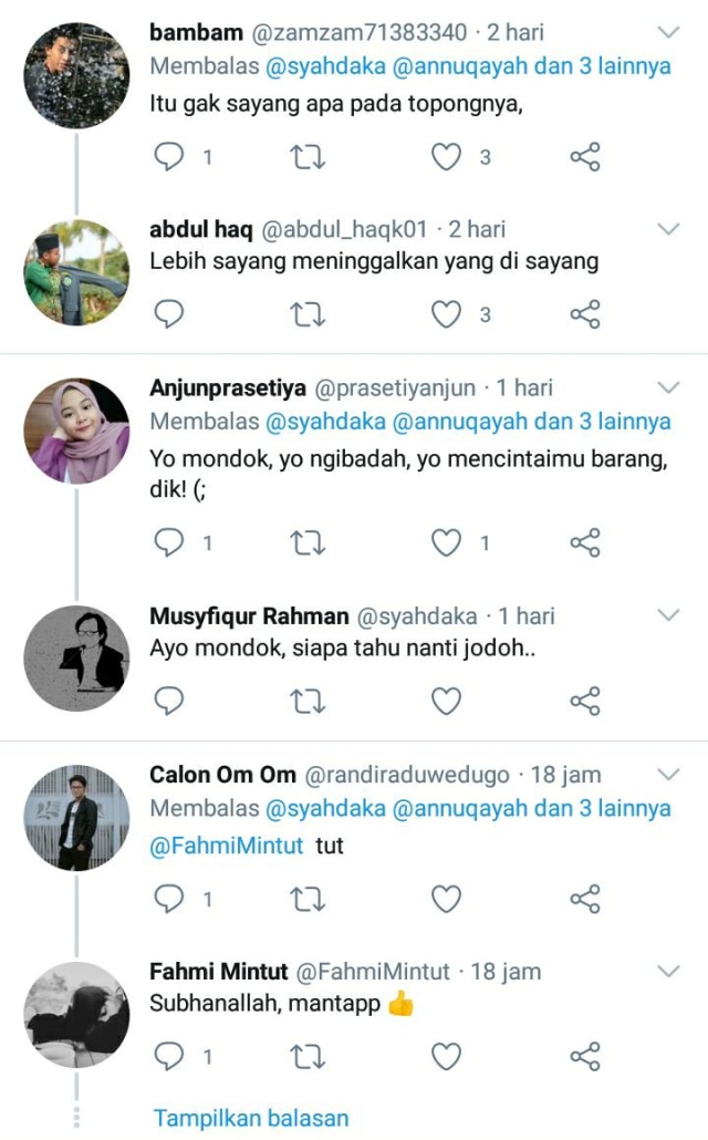 Viral Santri di Sumenep Tetap Melaksanakan Salat di Bawah Guyuran Hujan (96460)