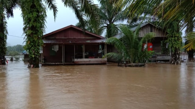 Banjir melanda pemukiman di Aceh Singkil. Dok. BPBA