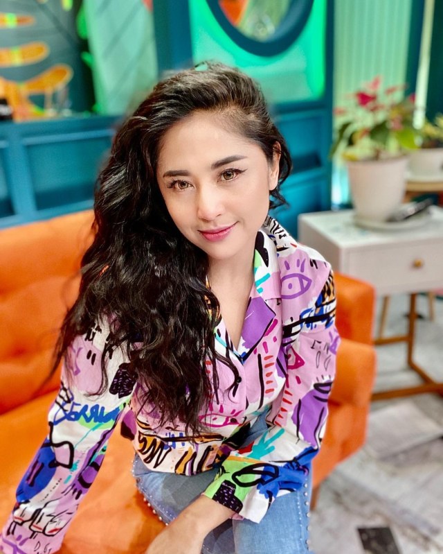 5 Artis Ini Ternyata Pernah Nyantri di Pondok, Ada yang Gak Betah dan Kabur (568792)