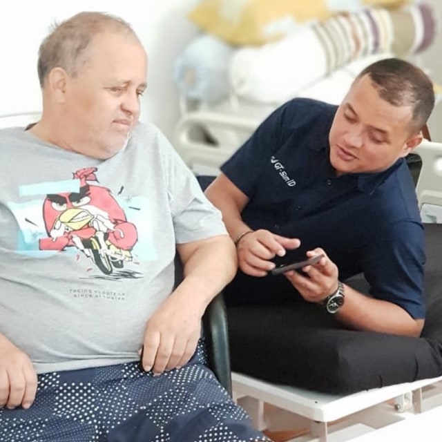 Helmy Sungkar bersama Rizal Sungkar. Foto: dok. Rizal Sungkar