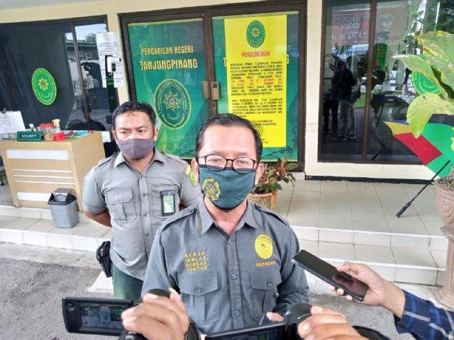 PN Tanjungpinang Tutup Layanan karena Hakim dan Panitera Positif Corona (53)