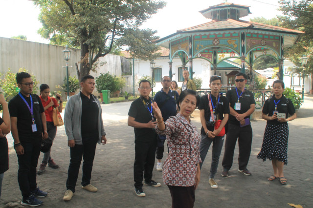 Dari Jakarta hingga Yogya: Promosi Daerah Wisata Indonesia ke Masyarakat Laos (256989)