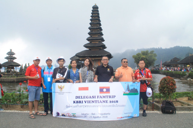 Dari Jakarta hingga Yogya: Promosi Daerah Wisata Indonesia ke Masyarakat Laos (256986)
