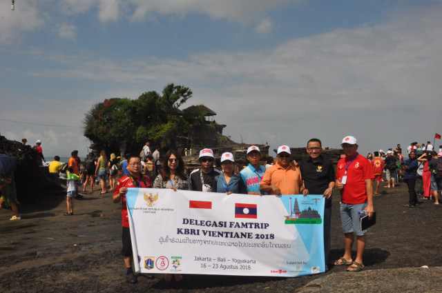 Dari Jakarta hingga Yogya: Promosi Daerah Wisata Indonesia ke Masyarakat Laos (256982)
