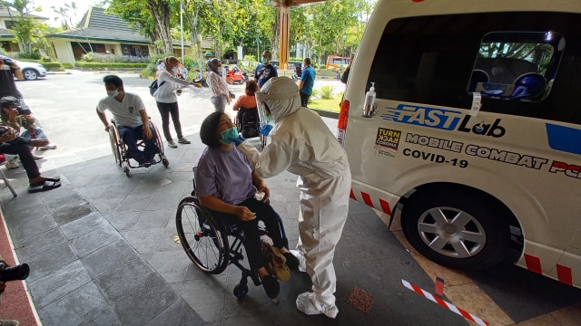 Puluhan Atlet dan Awak NPC Indonesia Jalani Tes Swab meskipun Negatif (106102)