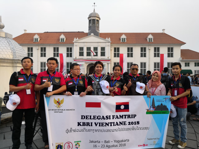 Dari Jakarta hingga Yogya: Promosi Daerah Wisata Indonesia ke Masyarakat Laos (256980)