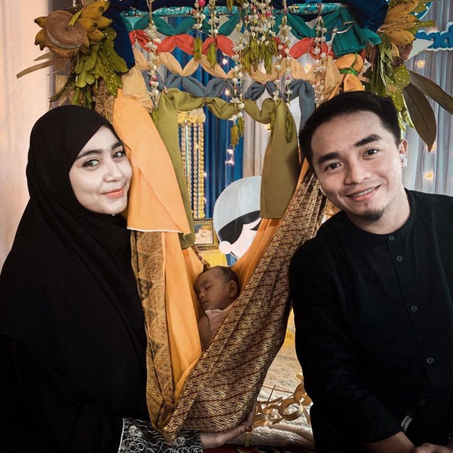 Akhirnya Nikah, Cinta 7 Pasang Artis Ini Mulanya Bersemi Lewat Medsos (51321)