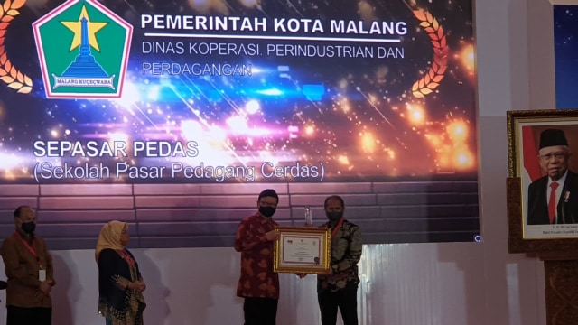 Program Sepasar Pedas Sukses Raih Penghargaan Top 45 Inovasi Pelayanan Publik (400878)