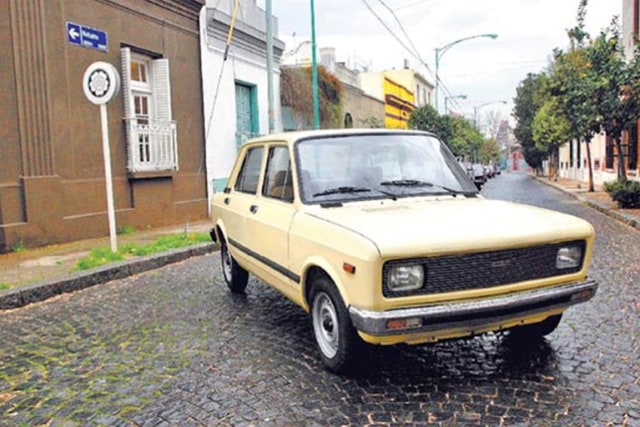 Diego Maradona dan Deretan Mobil yang Jadi Saksi Kisah Hidupnya (18640)