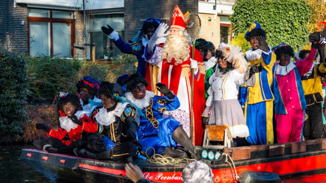 Zwarte Piet dan Santa Klaus foto: Shutterstock