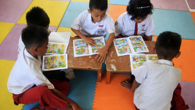 Ilustrasi kegiatan belajar mengajar di sekolah. Foto: Shutter Stock