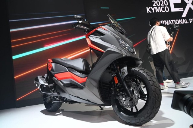 Tampilan depan Kymco DT X360. Foto: dok. Moto7