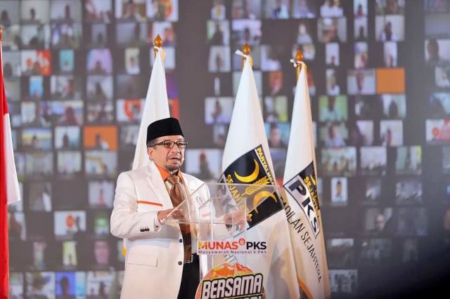 Ketua Majelis Syuro PKS periode 2020-2025, Habib DR Salim Segaf Al-Jufri MA. Foto: dok
