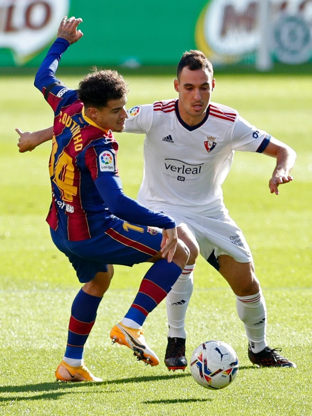 Pertandingan antara FC Barcelona vs Osasuna di Camp Nou, Barcelona, Spanyol. Foto: Albert Gea/Reuters