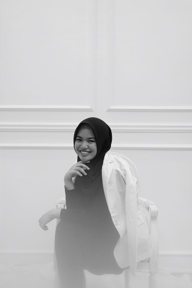 Malsa Sarah Khallilah, gadis Pontianak yang jadi finalis termuda perancang mode menswear Jakarta Fashion Week 2020. Foto: Dok. Istimewa
