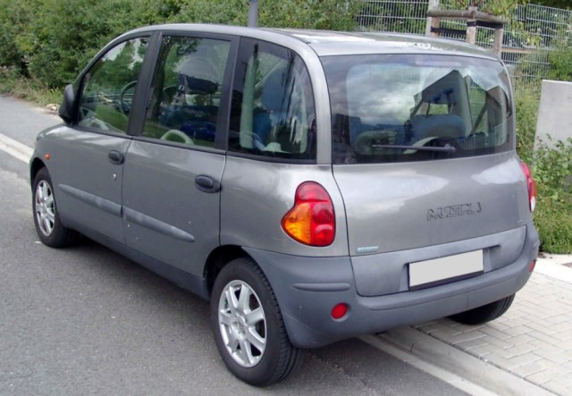 Fiat Multipla, Mobil dengan Desain Nyeleneh Tapi Disukai di Italia (291849)