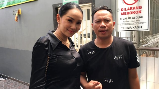Vicky Prasetyo Ungkap Sebab Kalina Pergi dari Rumah: Dia Dengar Gue Mau Ceraikan (5212)