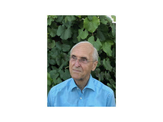 Paul Kiparsky. Sumber: https://web.stanford.edu/~kiparsky/