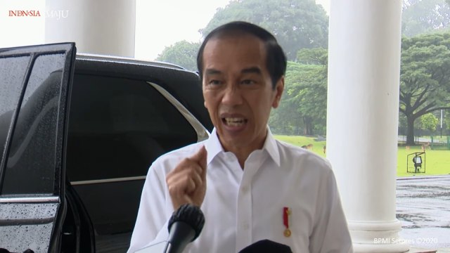 Presiden Joko Widodo menyampaikan keterangan pers terkait penetapan Mensos Juliari P Batubara sebagai tersangka oleh KPK.  Foto: Youtube/@Sekretariat Presiden