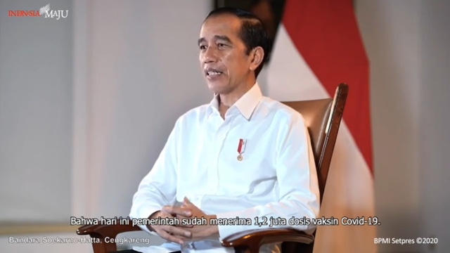Presiden Jokowi mengumumkan datangnya vaksin COVID-19. Foto: Youtube/@BPMI