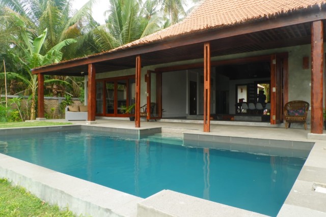 The Surf Villa Ujung Bocur, Penginapan Suasana Perkampungan di Pesisir Barat (248911)