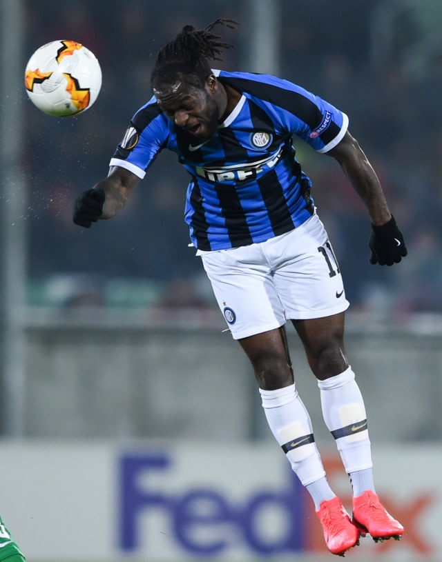 Victor Moses beraksi bersama Inter Milan di laga Liga Europa melawan Ludogorets. Foto: AFP/Nikolai Doychinov