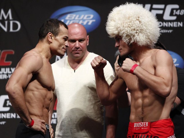 Gleison Tibau dan Khabib Nurmagomedov. Foto: Dok. UFC